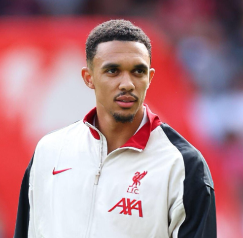 阿諾德復出引熱議：國家德比首發(fā)存疑，皇馬未來(lái)布局待考