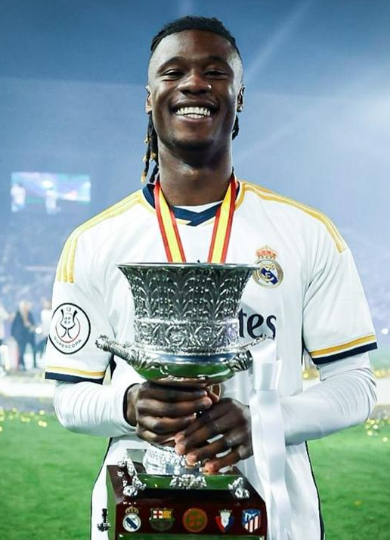 皇馬客戰(zhàn)塞爾塔前夕：卡馬文加傷愈回歸訓(xùn)練場